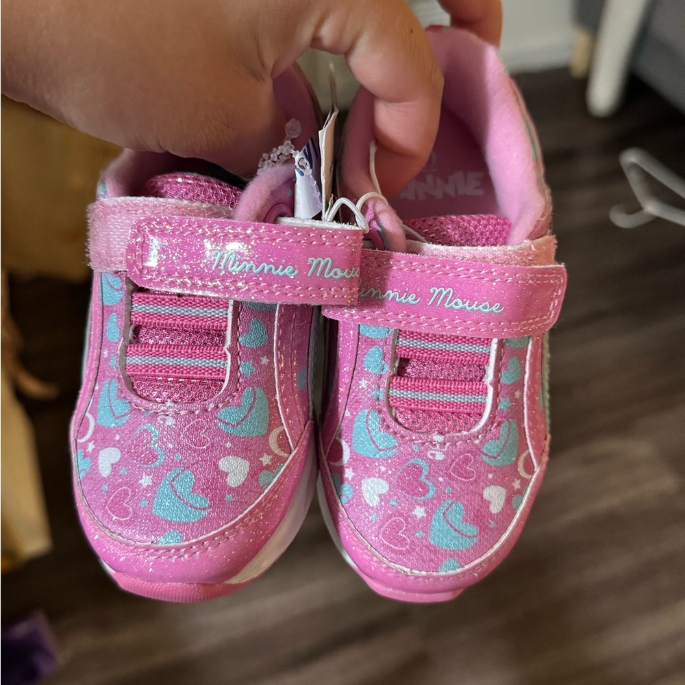 Disney Minnie Mouse Light Up shoes - Picture 3 of 3